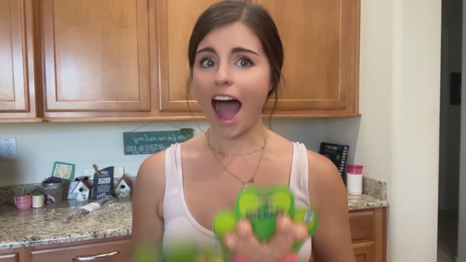 Load video: Chew'ems Healthy Chew Toys Video